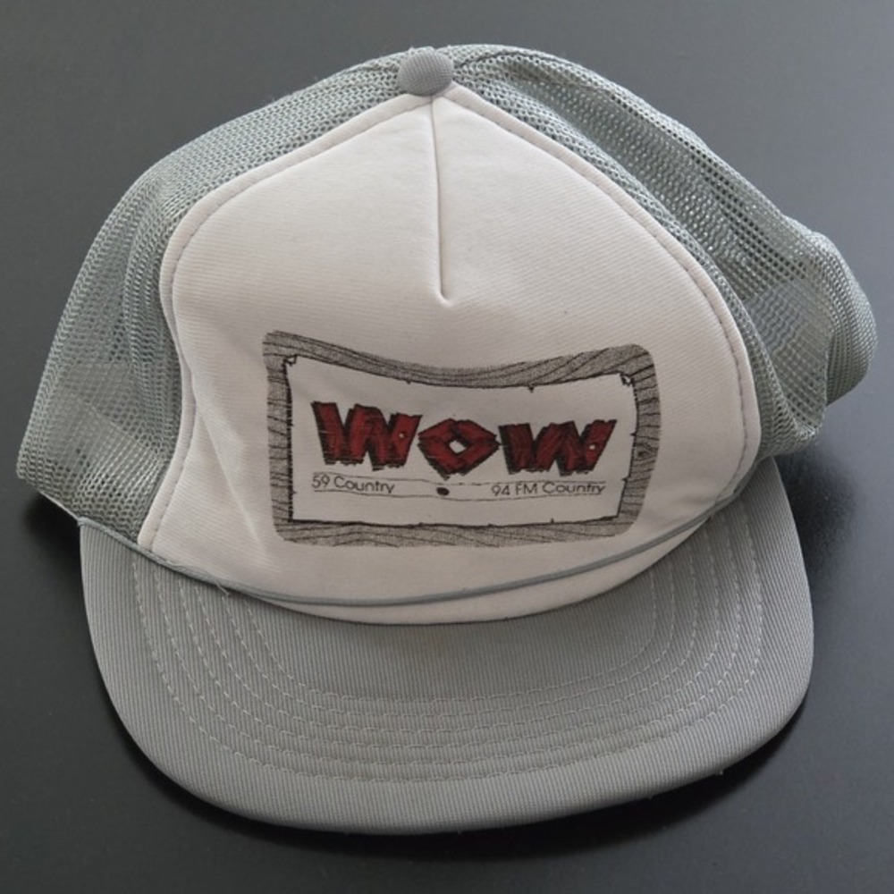 Vintage WOW 59 COUNTRY 94 Fm Radio Station Hat Gray Trucker Snapback YoungAn